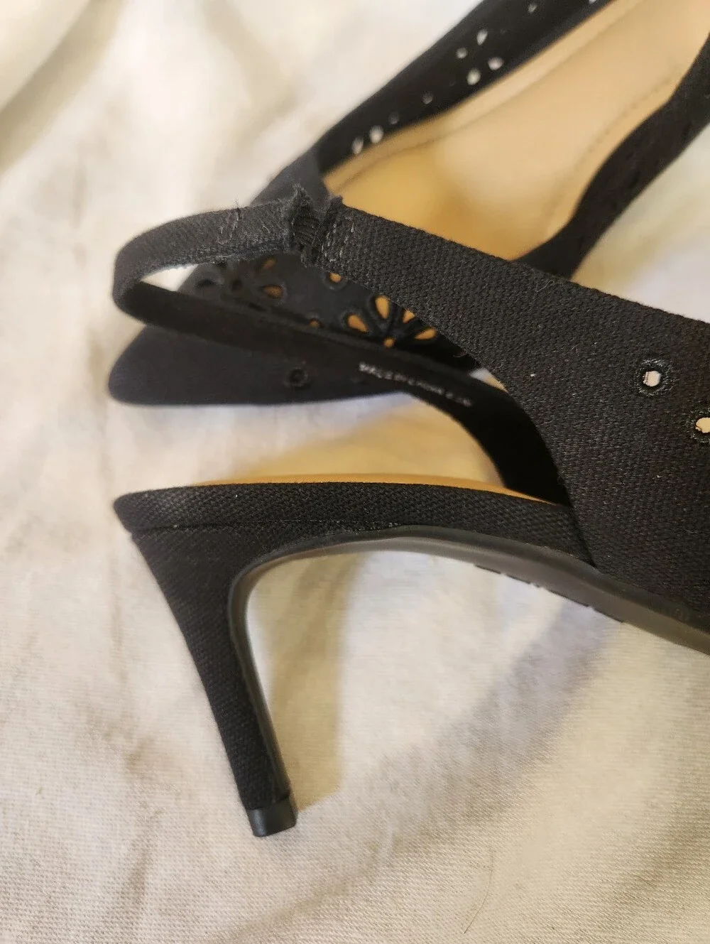 On 34th Black Slingback Pointed Toe Kitten Heels Eyelet Size 8.5M